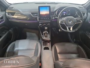 Renault Arkana E-TECH Hybrid 145 - Image 2