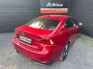 Lexus IS IS300H AUTO 2.5 HYBRID - Image 4
