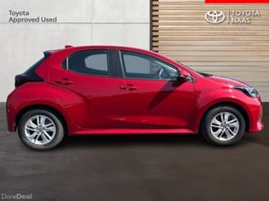 Toyota Yaris YARIS HYBRID 1.5 LUNA - Image 3