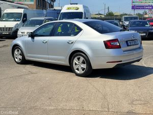 Skoda Octavia 1.6 TDI Ambition - Image 3