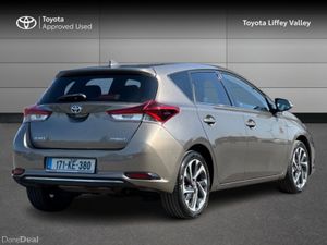 Toyota Auris HYBRID SOL 4DR AUTO - Image 2