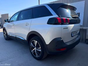 191 Peugeot 5008 1.5 BlueHDi 130bhp Allure - Image 3