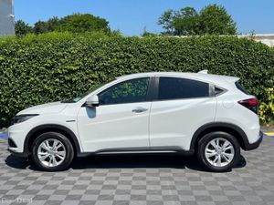 Honda Vezel 1.5 HYBRID AUTO // 16" ALLOYS // ADAPT - Image 3