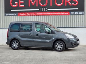 2017 *172 CITROEN BERLINGO MULTISPACE AUTO LOW KMS - Image 3