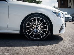 Mercedes-Benz E-Class A/T 4DR Auto*PREMIUM* *PAN R - Image 4