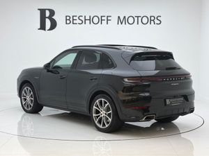 Porsche Cayenne V6 E-HYBRID=PAN ROOF//LOW MILES//1 - Image 3