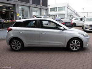 2015 HYUNDAI I20 1.4 DELUXE AUTOMATIC HATCHBACK - Image 3