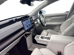 Volvo EX60 P10 AWD ULTRA *AVAILABLE TO TEST DRIVE* - Image 4
