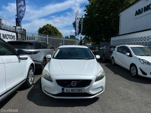 2014 VOLVO V40 1.6 AUTOMATIC - Image 3