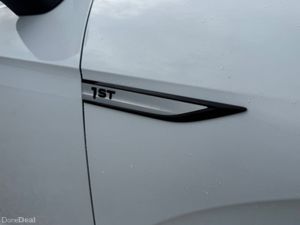 Volkswagen ID.4 PRO 150KW 1ST Edition 20 5DR Autom - Image 2