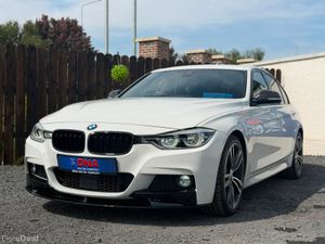 BMW 3-Series 320i - MSPORT - LOW KM - Image 3