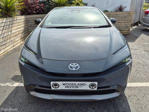 Toyota Prius 2.0 HEV / G-PACK HIGH SPEC / LOW MILE - Image 4