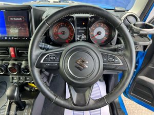 Suzuki Jimny 660cc 4WD AUTO // SELECTABLE 4WD LOW - Image 4