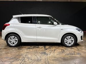 Suzuki Swift 1.2 HYBRID AUTOMATIC - CRUISE CONTROL - Image 3