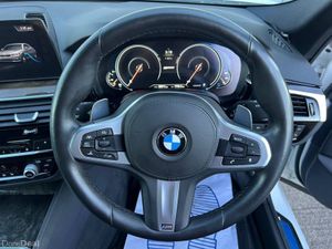 BMW 5-Series 530e M-SPORT COMPETITION PACK 2.0 HYB - Image 3