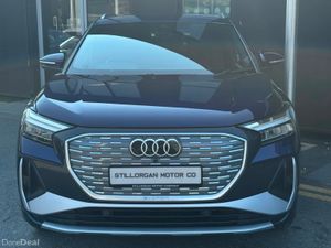 Audi Q4 e-tron S LINE - Image 4