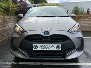 Toyota Yaris 1.5 HYBRID / X SPEC / TAX 150 (212 RE - Image 4