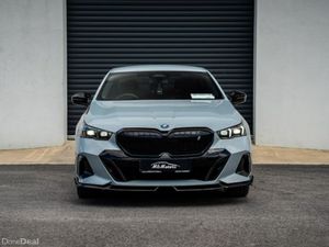 BMW i5 *SALE AGREED - SIMILAR ONE DUE IN* - Image 2