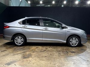 Honda Grace AUTOMATIC HYBRID 1.5 - Image 3