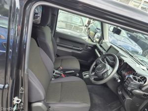 Suzuki Jimny 1.5 Sierra Automatic - Image 4