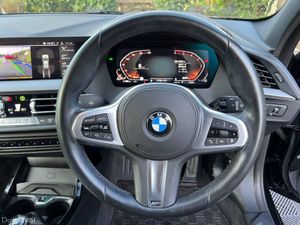 BMW 1-Series 118d M-SPORT 2.0 AUTO // SERVICE HIST - Image 4