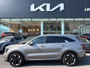 Kia Sorento 1.6 Plug in hybrid ( 7 Seats ) (3.9% A - Image 3