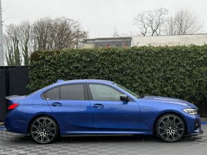 BMW 3-Series 330e M-SPORT COMPETITION 2.0 HYBRID * - Image 2