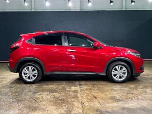 Honda Vezel HYBRID 1.5L AUTOMATIC - REVERSE CAMERA - Image 3