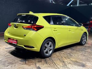 Toyota Auris 1.8 AUTOMATIC - HYBRID - ALLOY WHEELS - Image 4