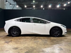 Toyota Prius NEW MODEL - 1.8L HYBRID AUTOMATIC - C - Image 3