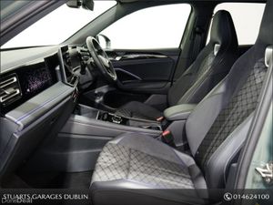 Volkswagen Tiguan TIGUAN R-LINE: CIPRESSION GREEN - Image 3