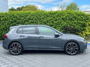 Volkswagen Golf R-LINE PACK 1.0 TSI HYBRID // NEW - Image 2
