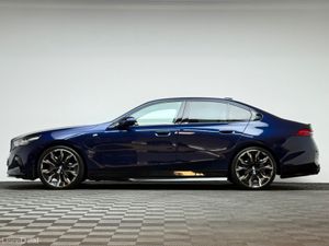 BMW 5-Series 530E M SPORT - Image 4