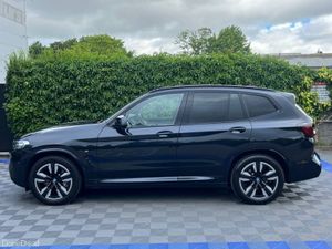 BMW iX3 M-SPORT 80KWH // TILT & SLIDE PAN ROOF // - Image 4