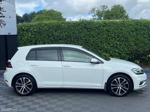 Volkswagen Golf COMFORTLINE 1.2 TSI AUTO // APPLE - Image 2