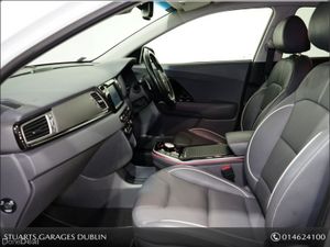 Kia Niro NIRO EV 64KW BATTERY. METALLIC WHITE, BLA - Image 3