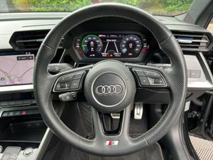 Audi A3 S-LINE 1.4 HYBRID // APPLE CARPLAY/ANDROID - Image 4