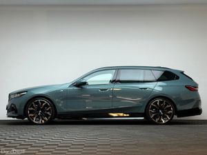 BMW 5-Series 530E M SPORT TOURING - Image 4