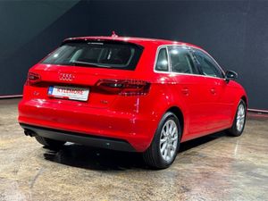Audi A3 1.4 TFSI AUTOMATIC - FACTORY ALLOYS - REVE - Image 4
