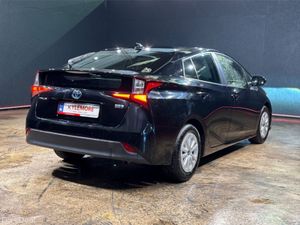 Toyota Prius 1.8 HYBRID AUTOMATIC - FACELIFT MODEL - Image 4