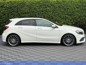 Mercedes-Benz A-Class A180 AMG-LINE 1.6 AUTO // OP - Image 3