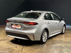 Toyota Corolla 1.8 HYBRID AUTOMATIC - FACTORY ALLO - Image 4