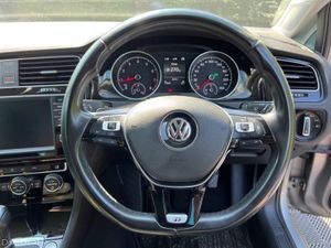Volkswagen Golf HIGHLINE R-LINE PACK 1.4 TSI AUTO - Image 4