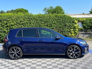 Volkswagen Golf GTE 1.4 TSI HYBRID // APPLE CARPLA - Image 2