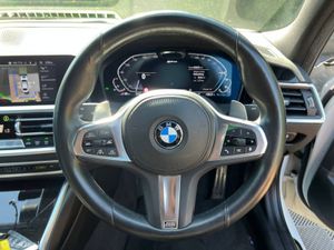 BMW 3-Series 330e M-SPORT COMPETITION 2.0 HYBRID A - Image 4