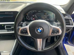 BMW 3-Series 330e M-SPORT COMPETITION 2.0 HYBRID / - Image 4