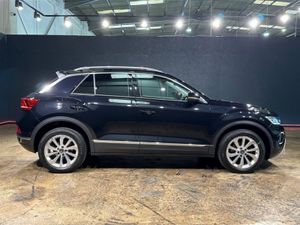 Volkswagen T-Roc 1.5 AUTOMATIC - ALLOY WHEELS - MU - Image 3