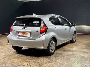 Toyota Aqua 1.5 HYBRID AUTOMATIC - A/C HEATING CON - Image 4