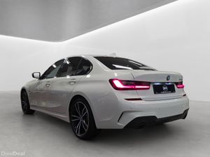 2022 BMW 330E M-SPORT AUTO. - Image 4