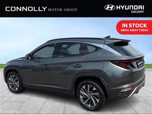Hyundai Tucson 2WD Executive Plus - Image 4
